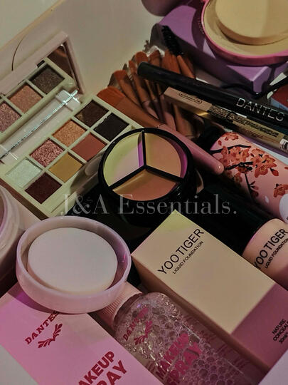25pcs Classic Makeup Set