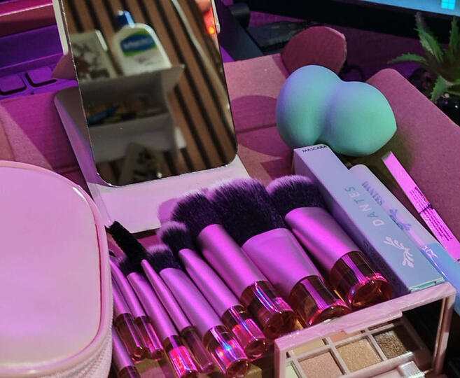 20pcs Enhanced Makeup Set